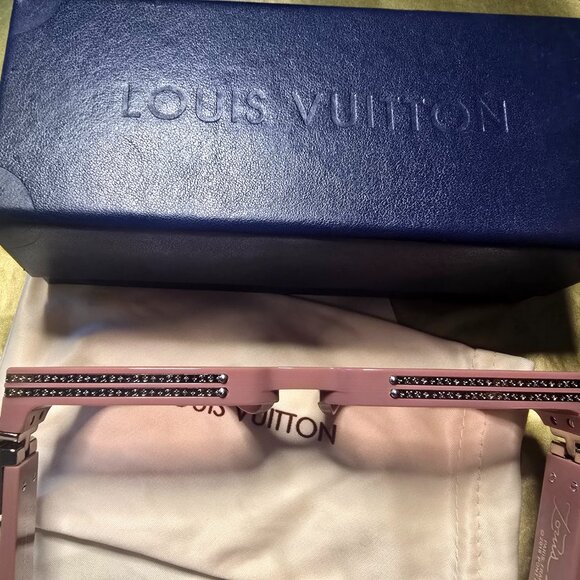 Mauve Louis Vuitton Metal-trimmed Square Sunglasses w/ Original Packaging - Picture 8 of 13